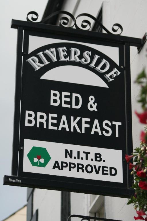 Riverside B&B Cushendall Exteriör bild